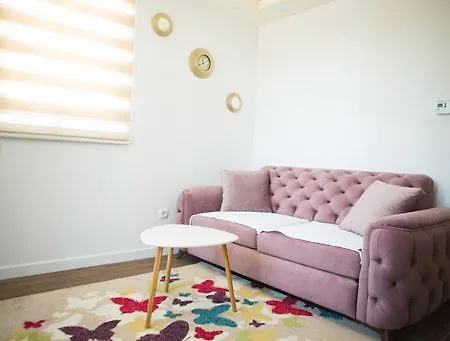 Deluxe N&a5 Apartment