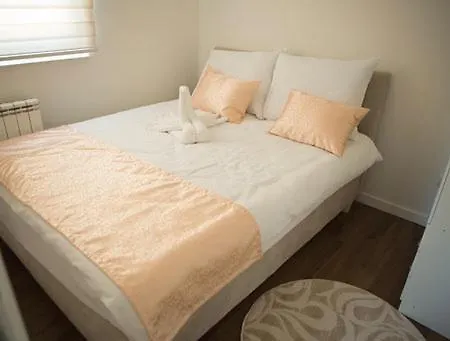 Deluxe N&a5 Apartman *