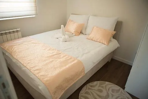 Deluxe N&a5 شقة *